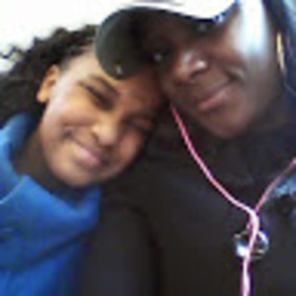 Meet your Posher, Jessica - Picture 1 of 1